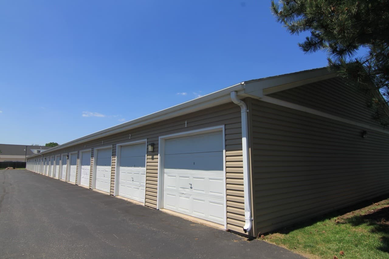 Fond du Lac Apartment: 639, 645, 745 & 761 W. Scott 540-44 Van Dyne Rd.