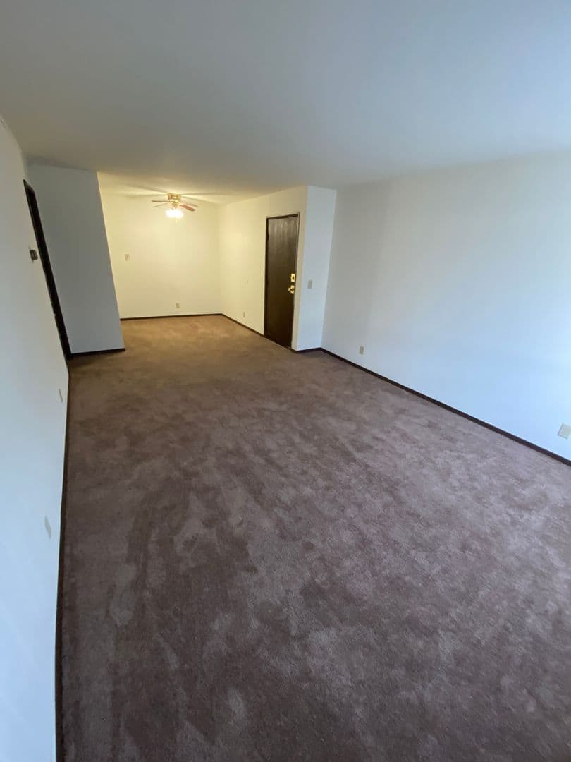 Stevens Point Apartment: 301-327 Michigan Avenue, 2516-2540 Fifth Avenue, 100-124 Minnesota Avenue