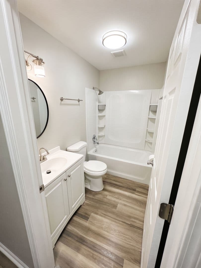 Lake Geneva Apartment: 1110 - 1122 S. Wells Street 311 - 319 E. SOUTH STREET