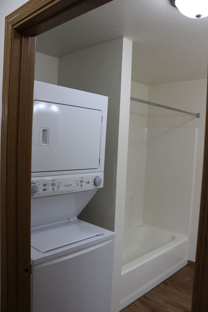 Kaukauna Apartment: 2220 - 2258 Gentry Drive