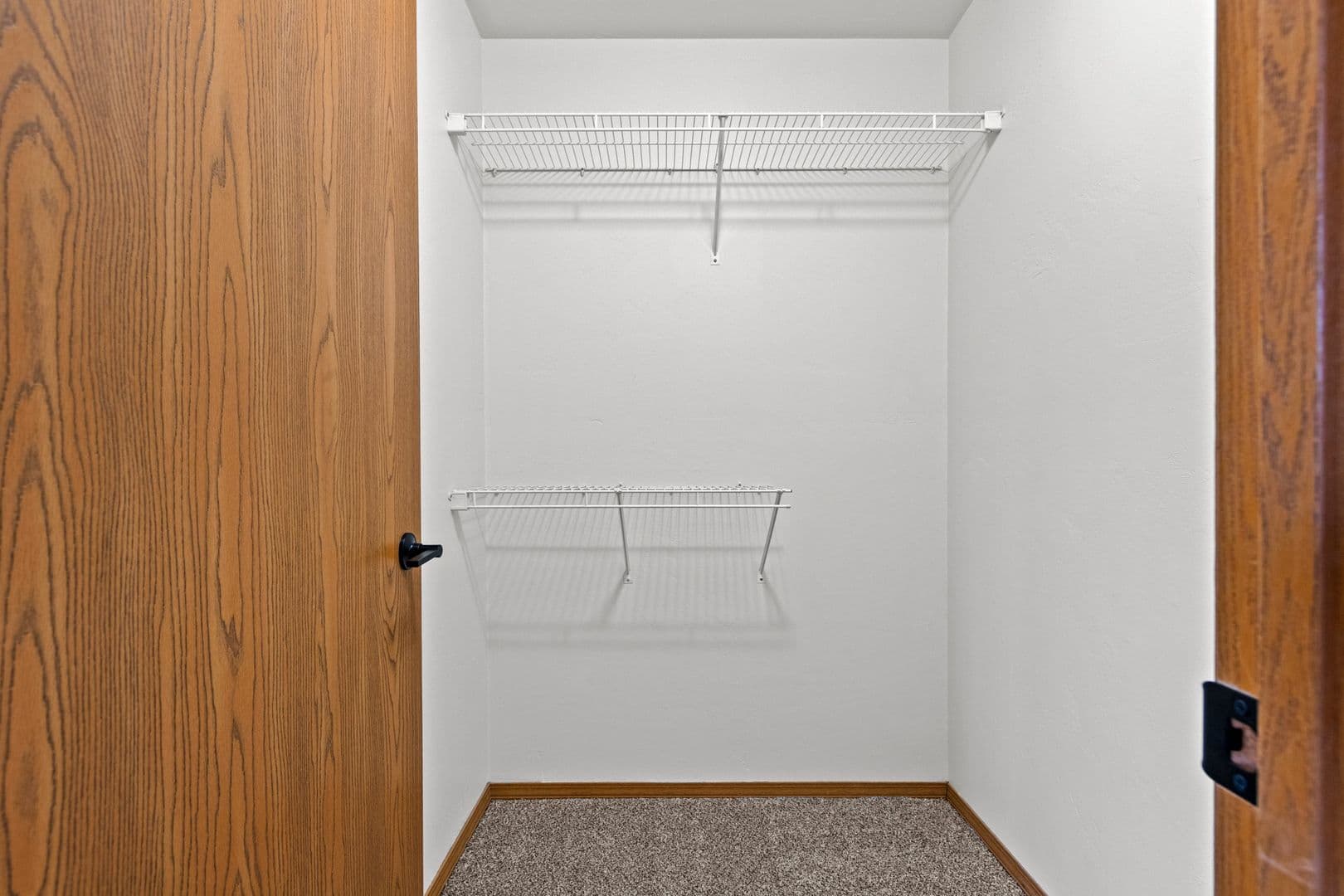 Green Bay Apartment: 1045   1081 Roland Lane