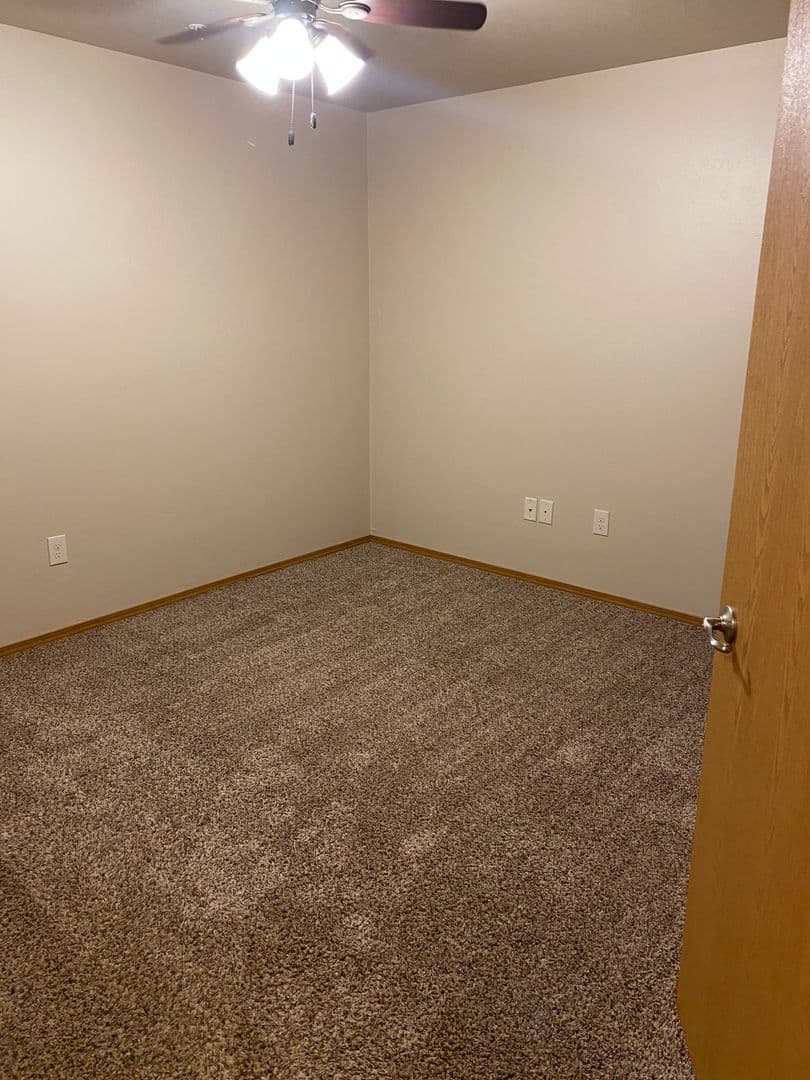 Appleton Apartment: 1275, 1319, 1327 & 1339 W. Beau Ryan Court