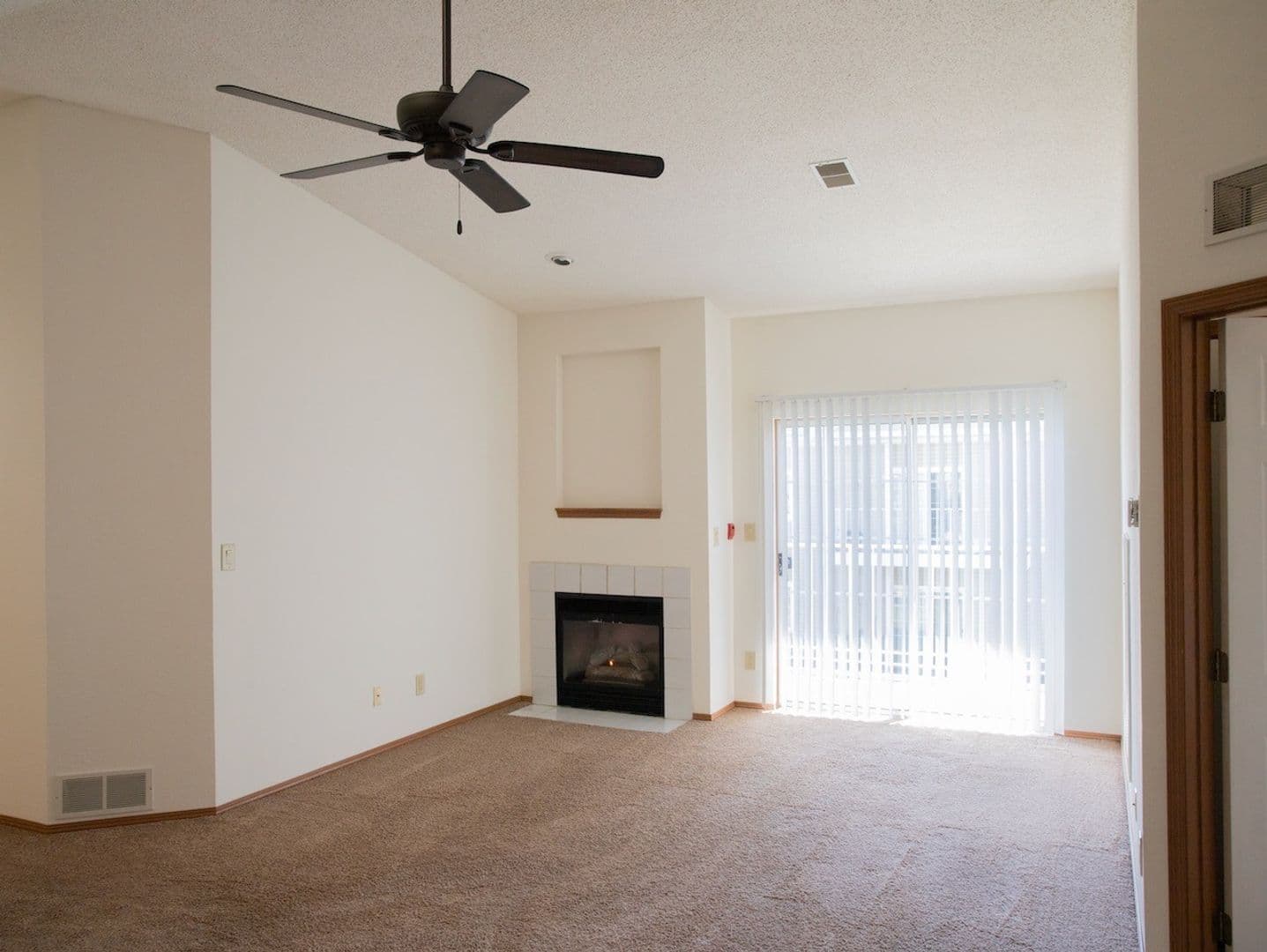 Fond du Lac Apartment: 639, 645, 745 & 761 W. Scott 540-44 Van Dyne Rd.