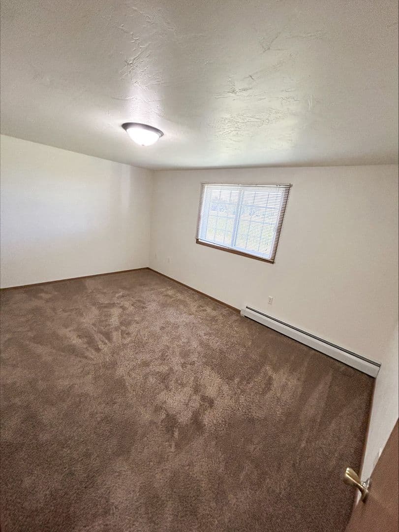 Clintonville Apartment: 100, 102, 104, 106 & 108 W. Campus Drive