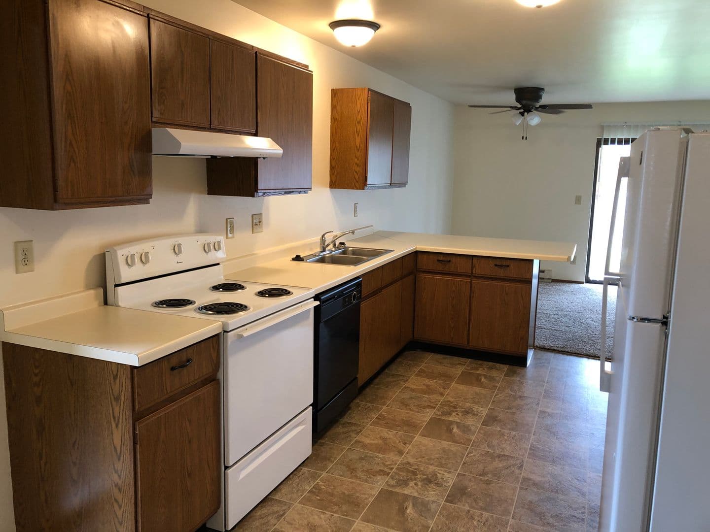 Stevens Point Apartment: 2640-2641 Bush Ct.