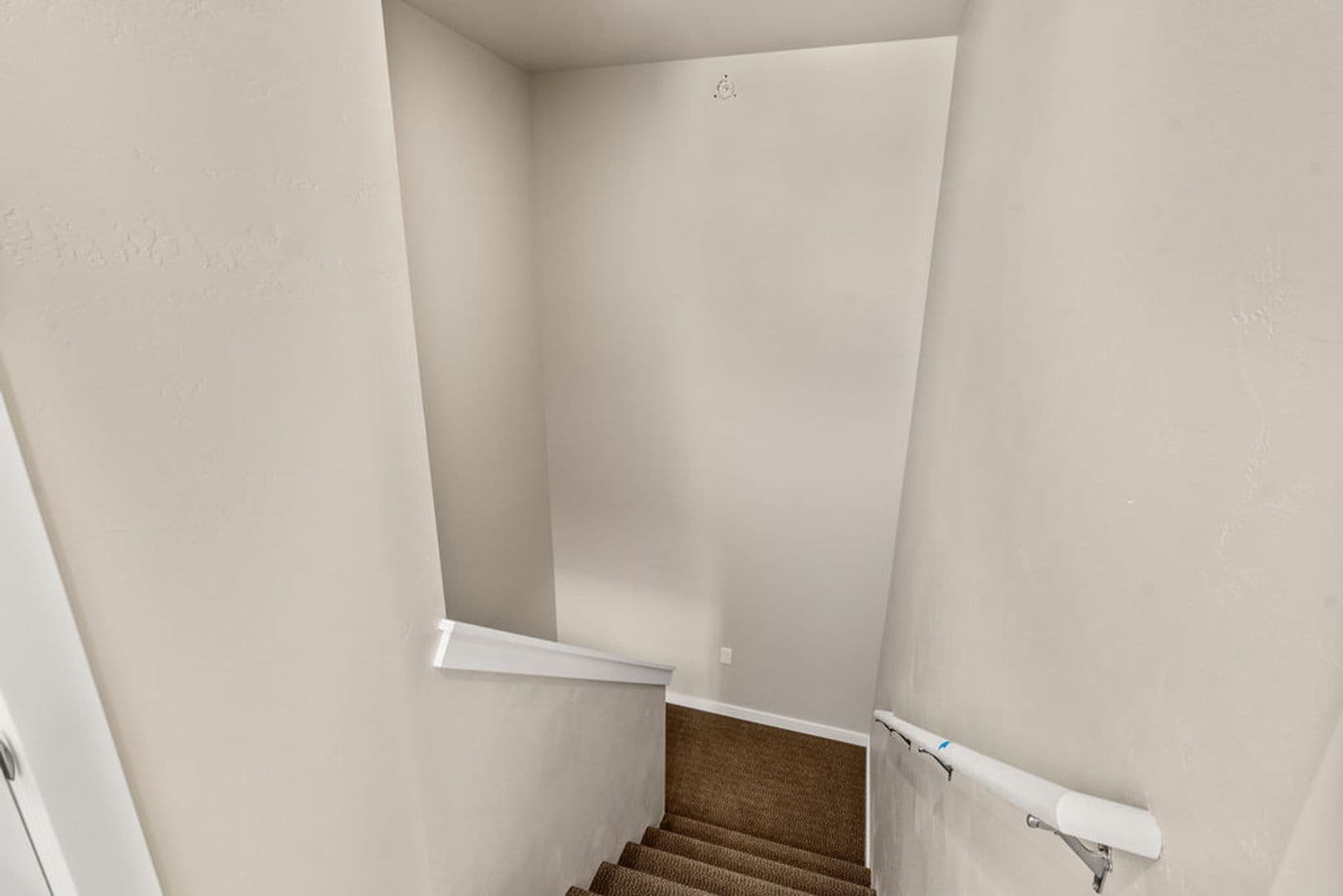 Johnson Creek Apartment: 175-200 Pondview Drive