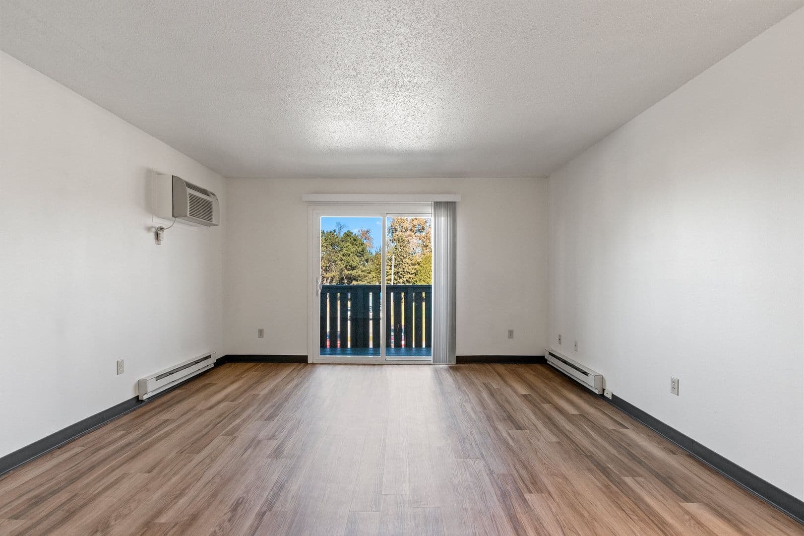 Manitowoc Apartment: 1701 - 1718 Cedar Grove Drive