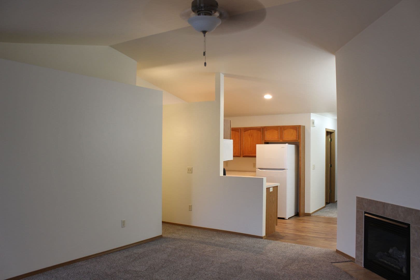 Kaukauna Apartment: 2220 - 2258 Gentry Drive