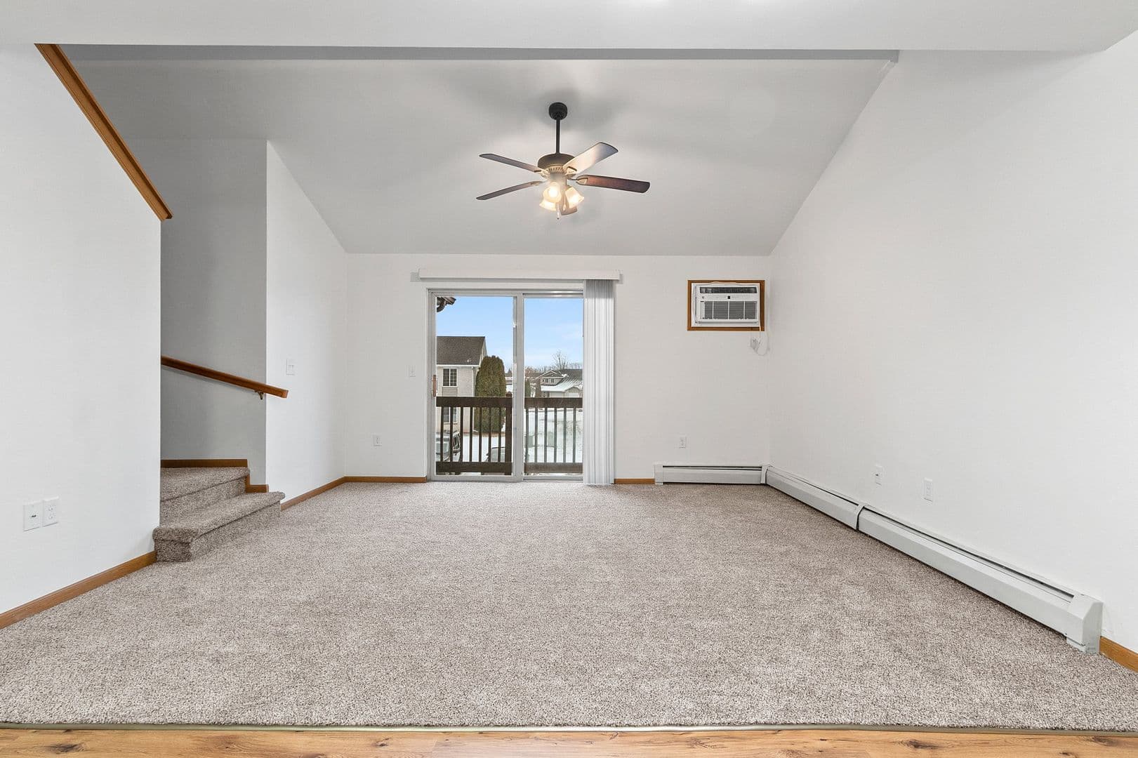 Green Bay Apartment: 1785 Verlin Road