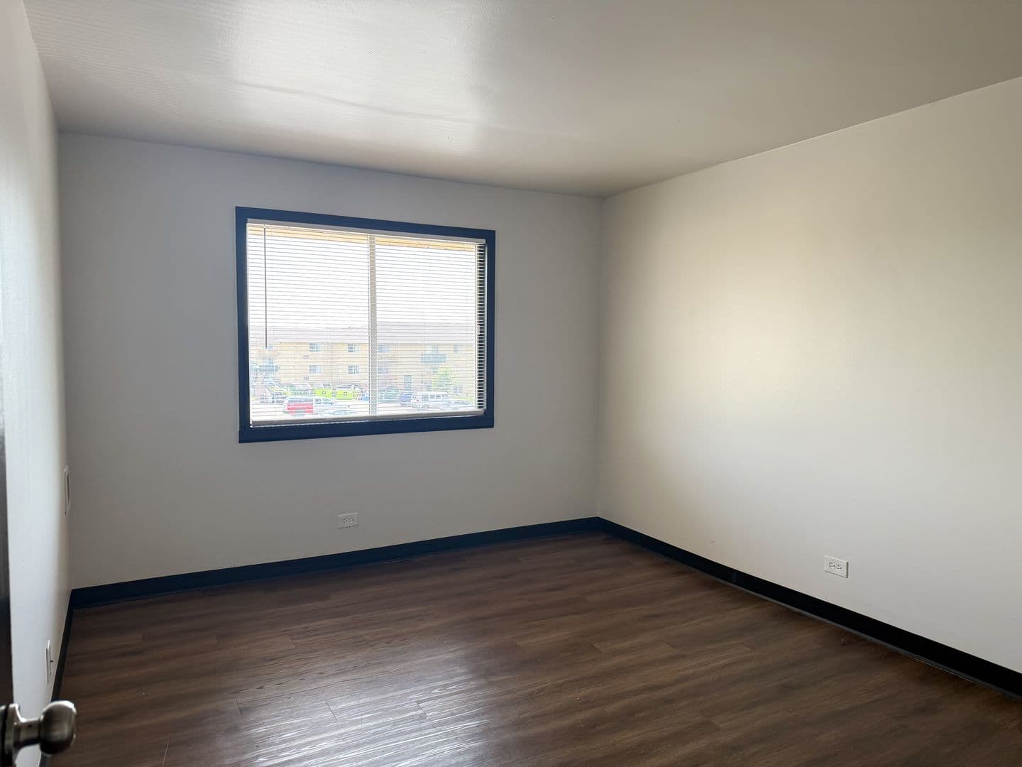 Twin Lakes Apartment: 1601 - 1761 Wilmot Avenue
