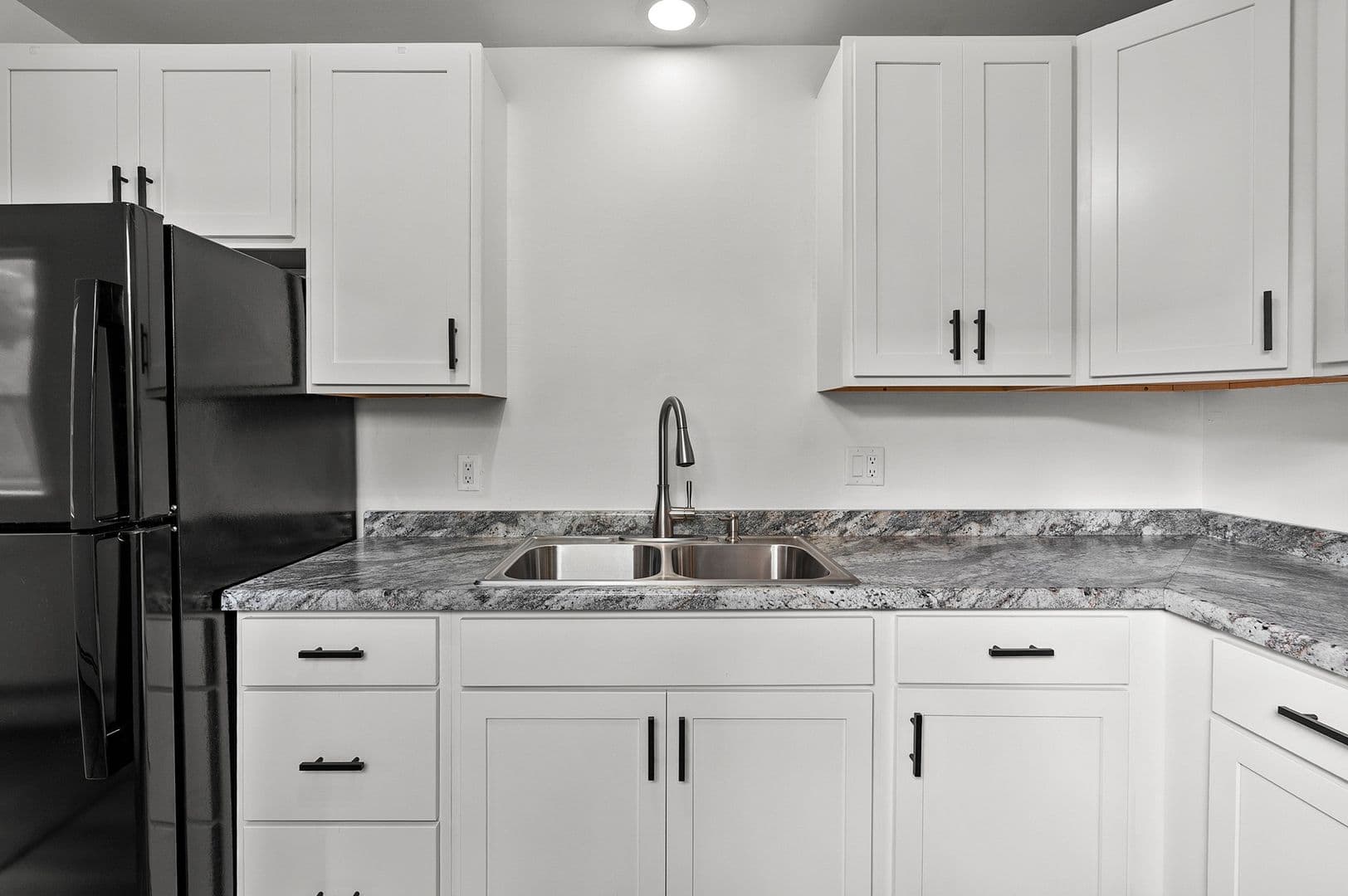 Sturgeon Bay Apartment: 204-220 S. 18th Avenue