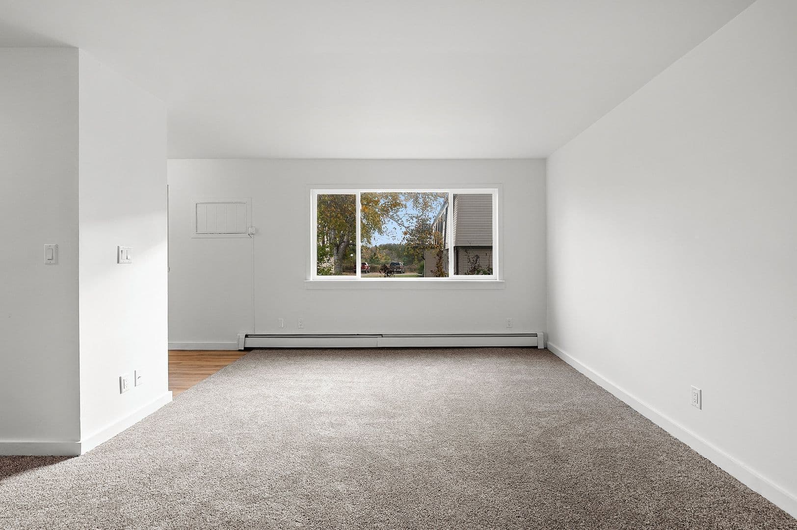 Sturgeon Bay Apartment: 204-220 S. 18th Avenue