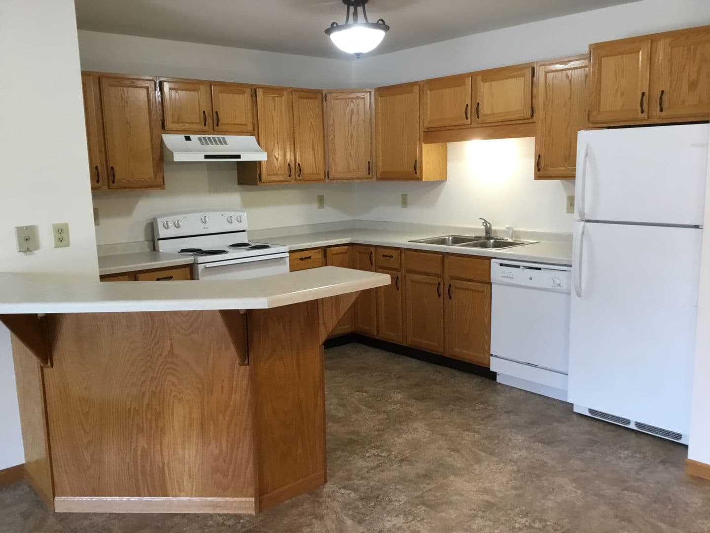 Stevens Point Apartment: 2640-2641 Bush Ct.