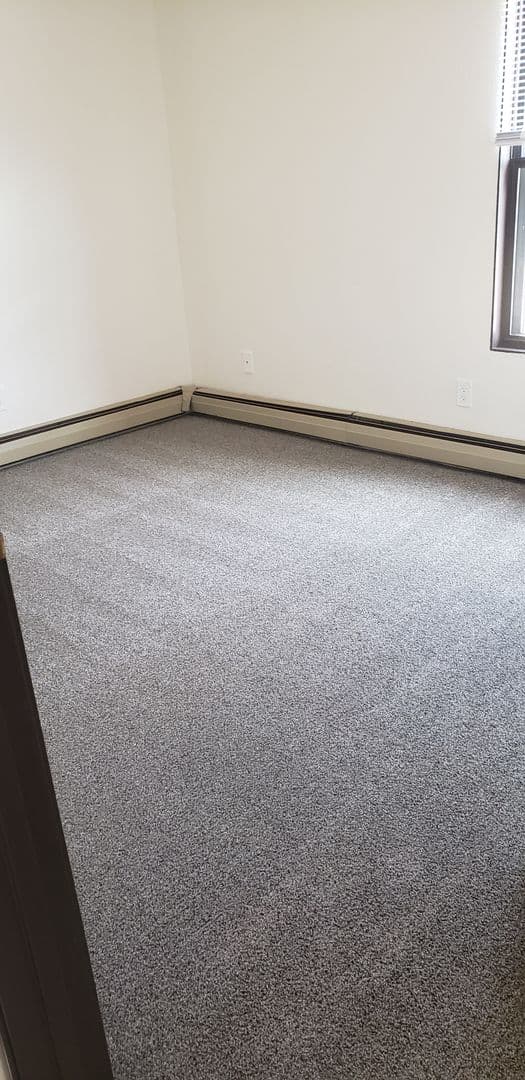 Oshkosh Apartment: 1705 - 1745 Taft Avenue