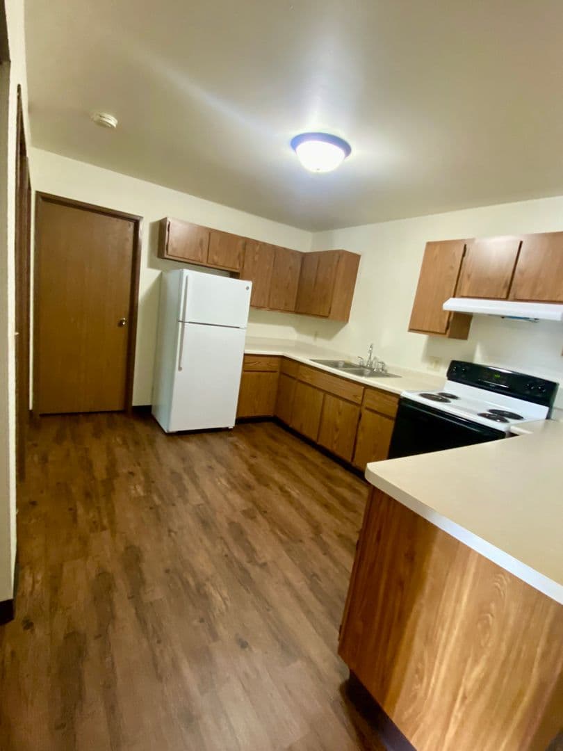 Lomira Apartment: 445 Main Street