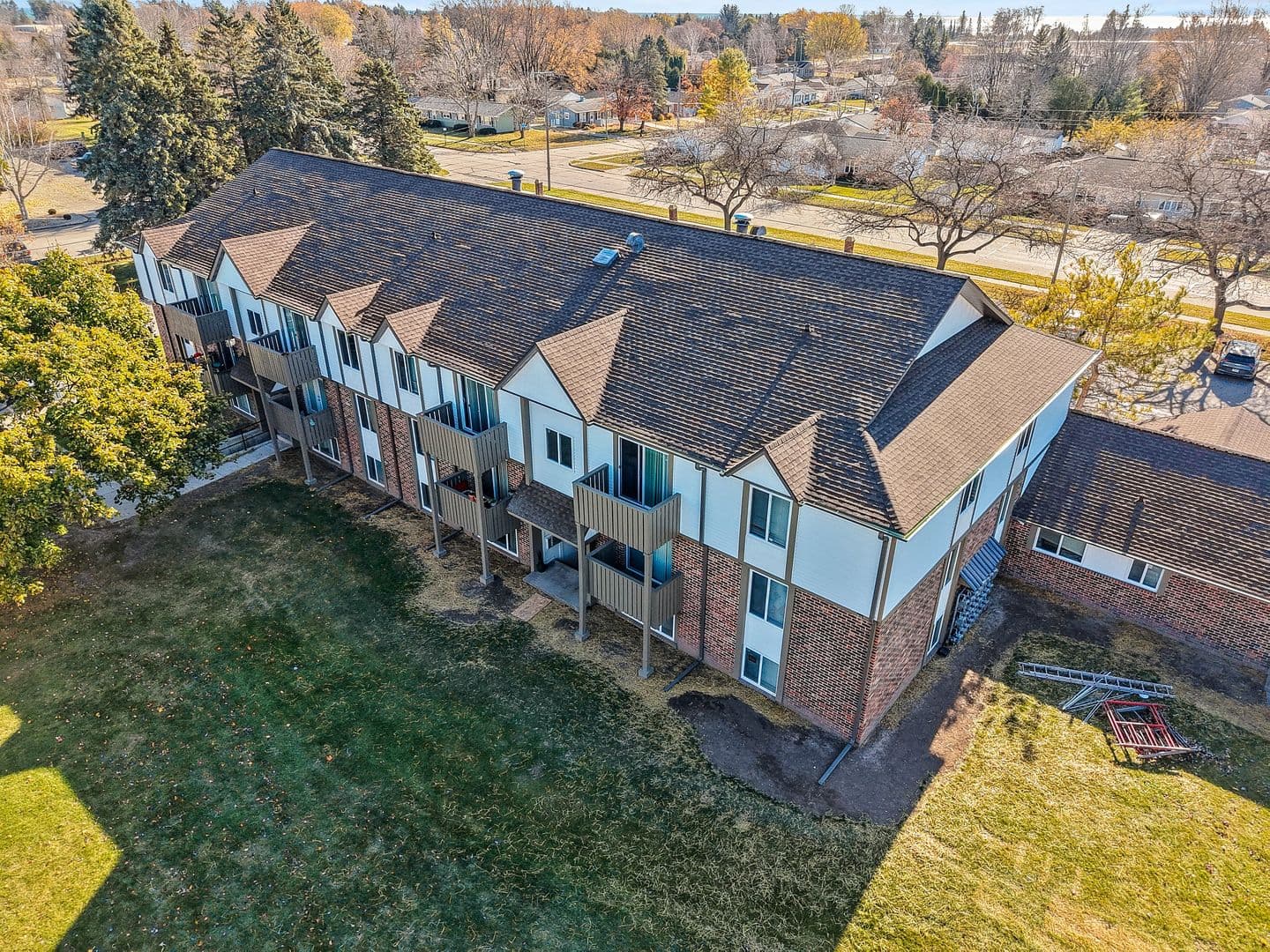 Manitowoc Apartment: 1701 - 1718 Cedar Grove Drive