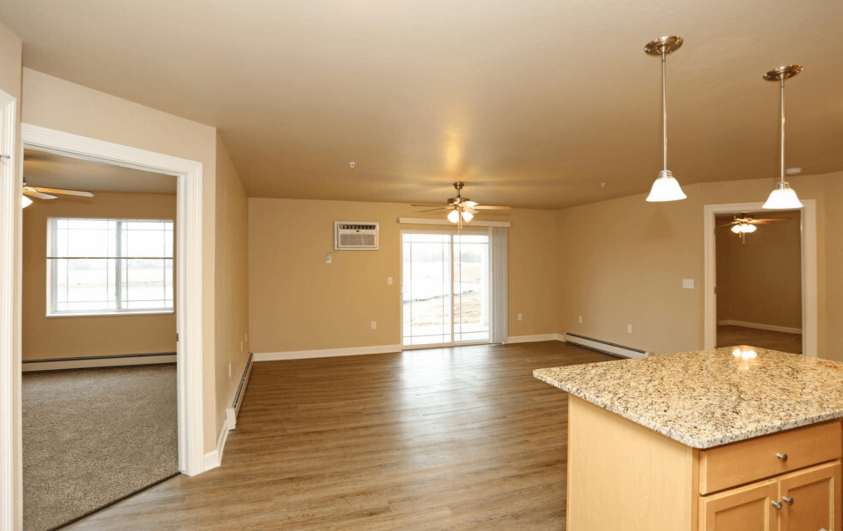 Lake Mills Apartment: 1000-1017 E. Brewster Drive