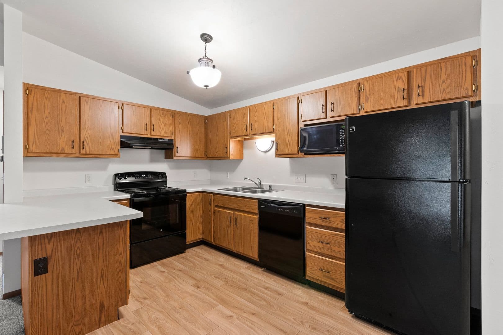 Black Creek Apartment: 505 S. Maple Street & 506 S. Main Street