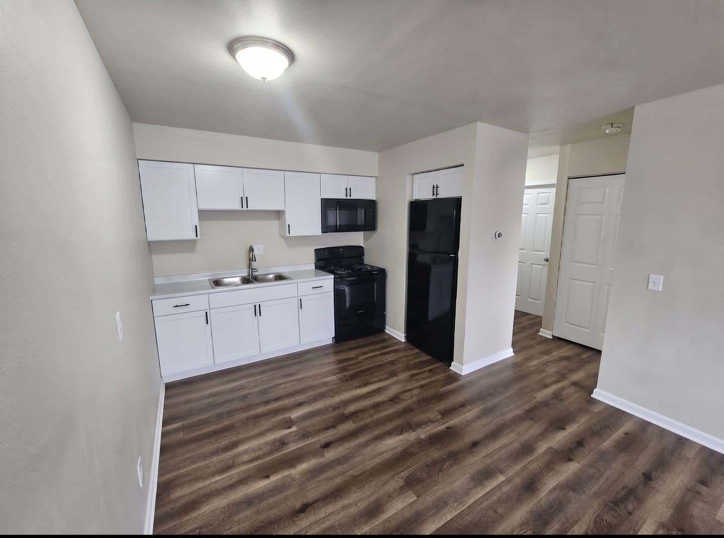Jefferson Apartment: 620 S. Main Street