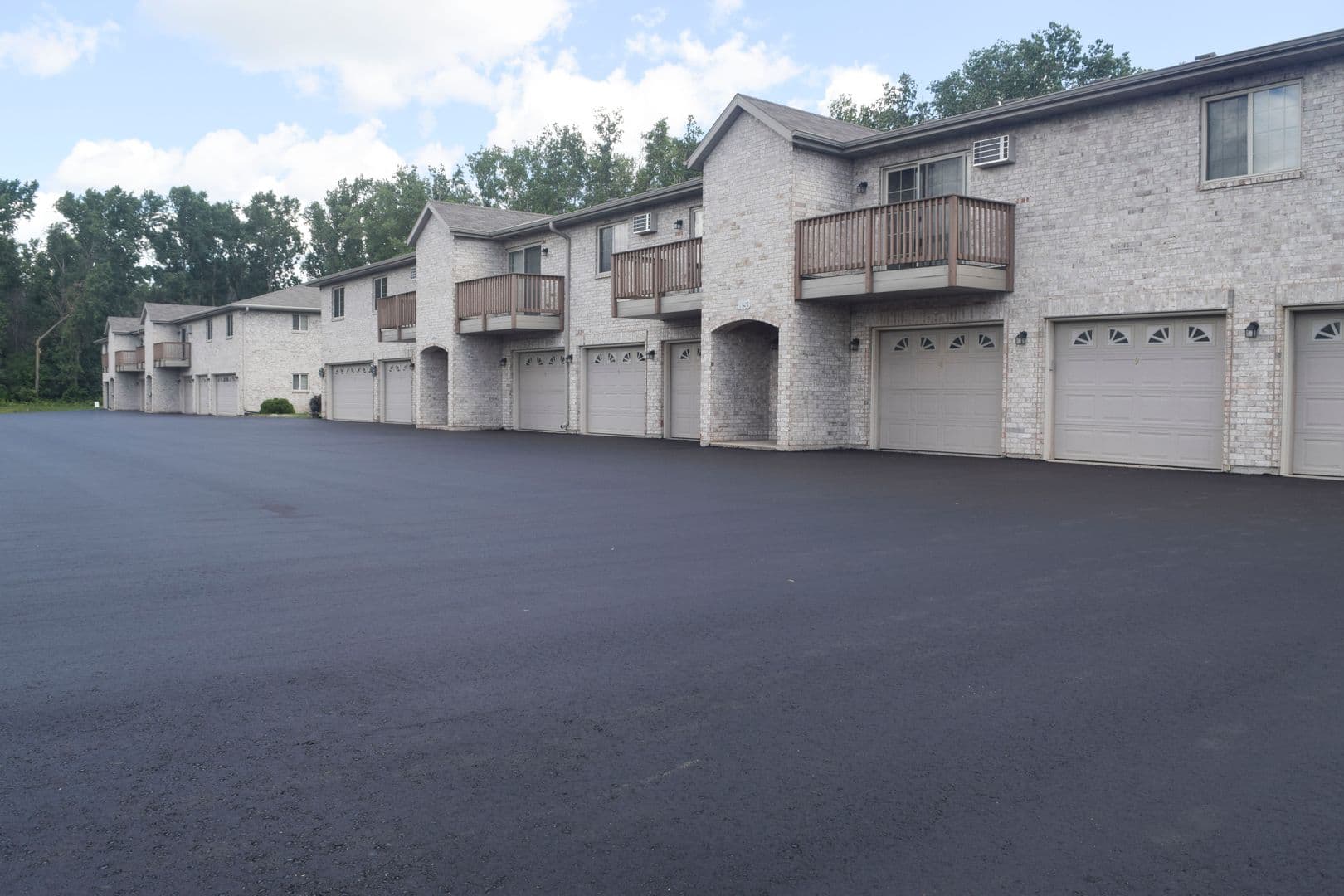 Green Bay Apartment: 1045   1081 Roland Lane