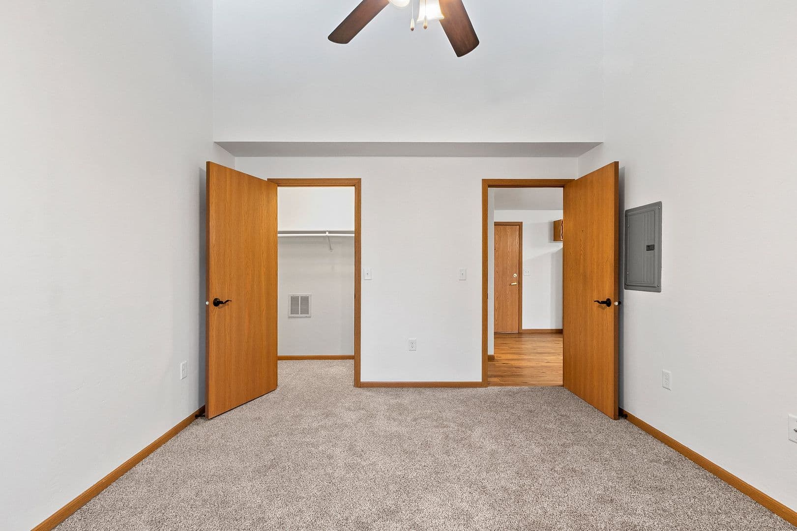 Green Bay Apartment: 1785 Verlin Road