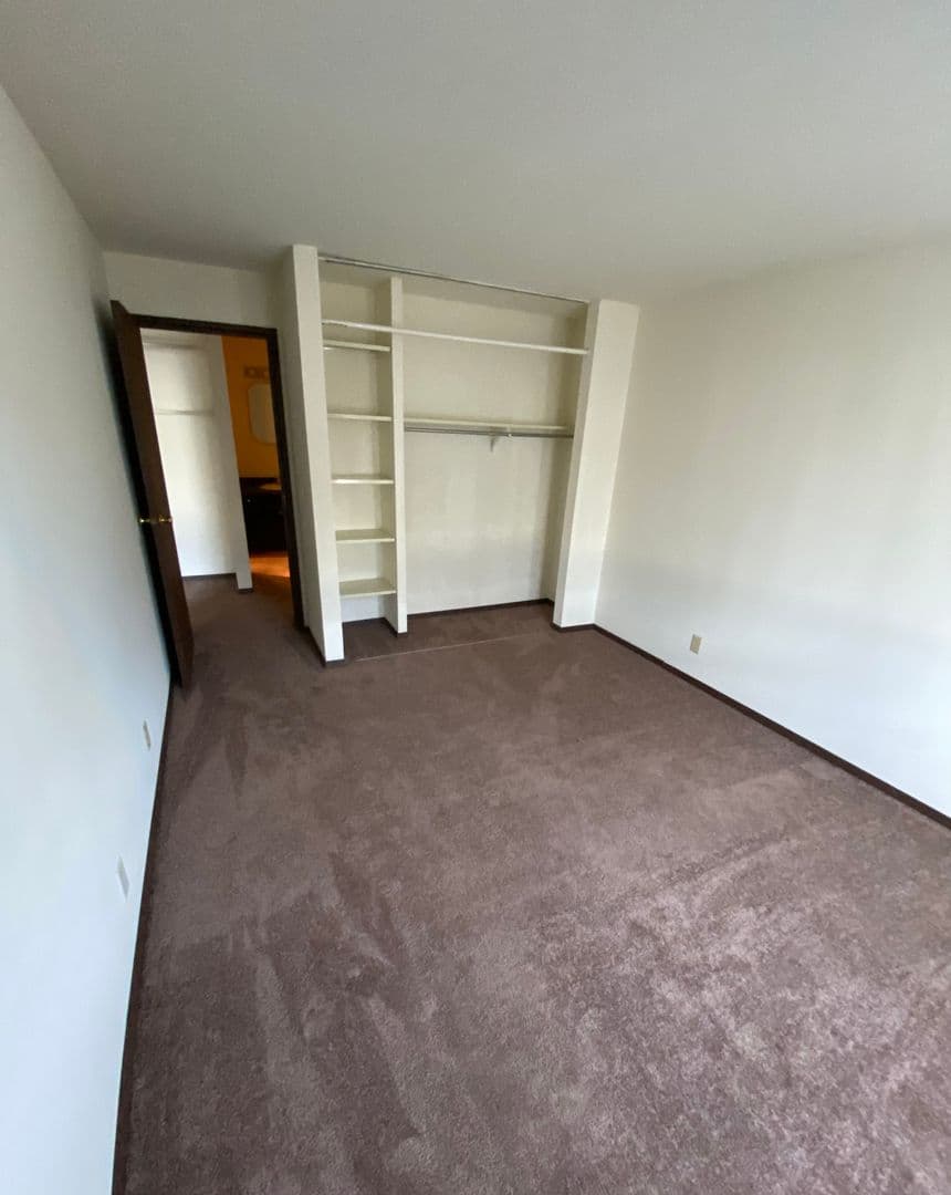 Stevens Point Apartment: 301-327 Michigan Avenue, 2516-2540 Fifth Avenue, 100-124 Minnesota Avenue