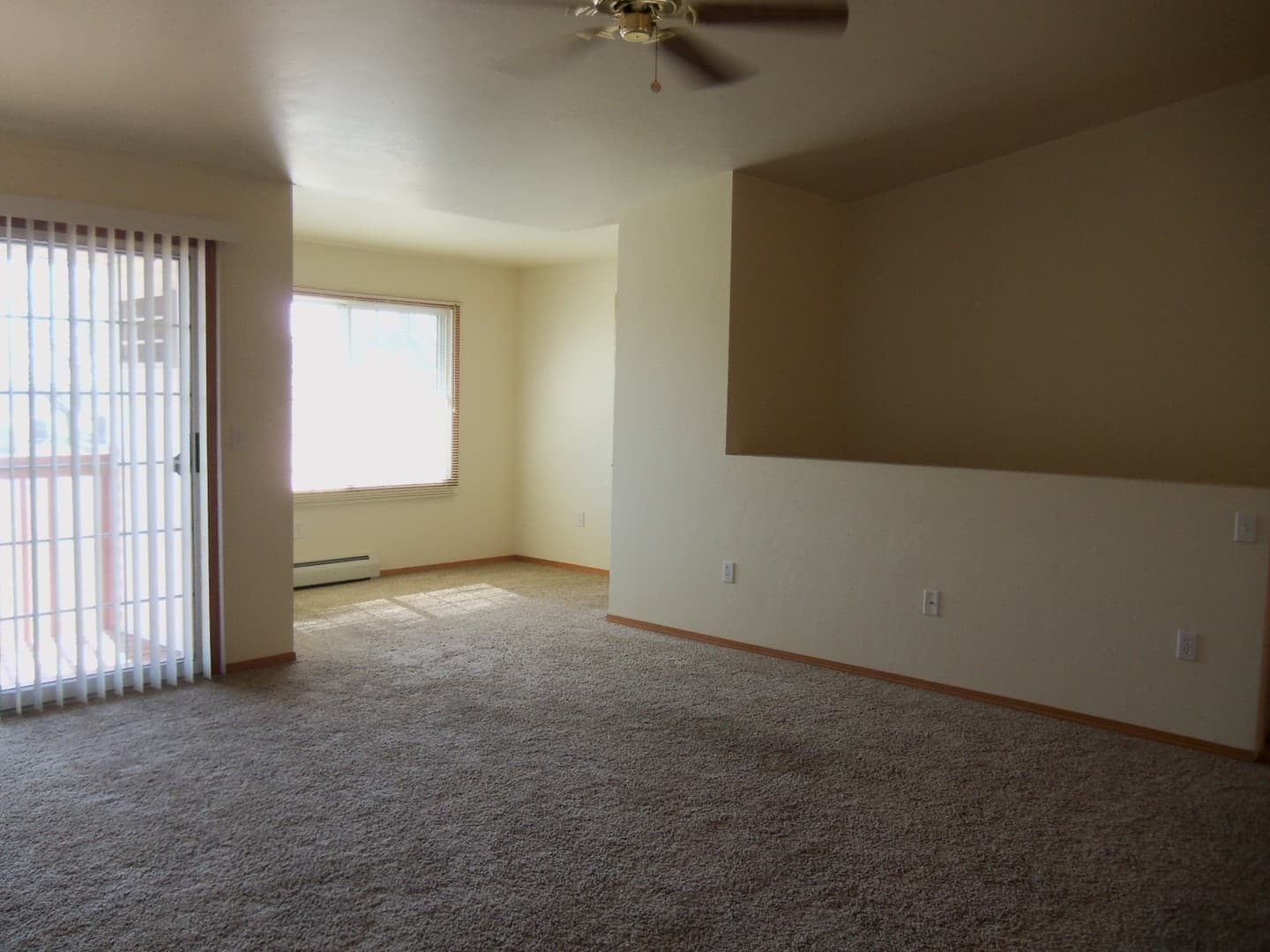 Kaukauna Apartment: 112-184 Lamplighter