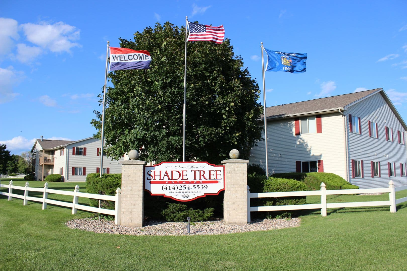 Kaukauna Apartment: 2220 - 2258 Gentry Drive