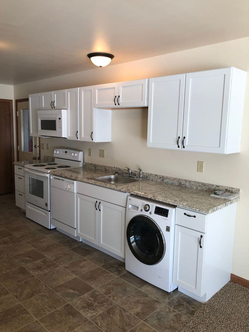 Stevens Point Apartment: 2640-2641 Bush Ct.