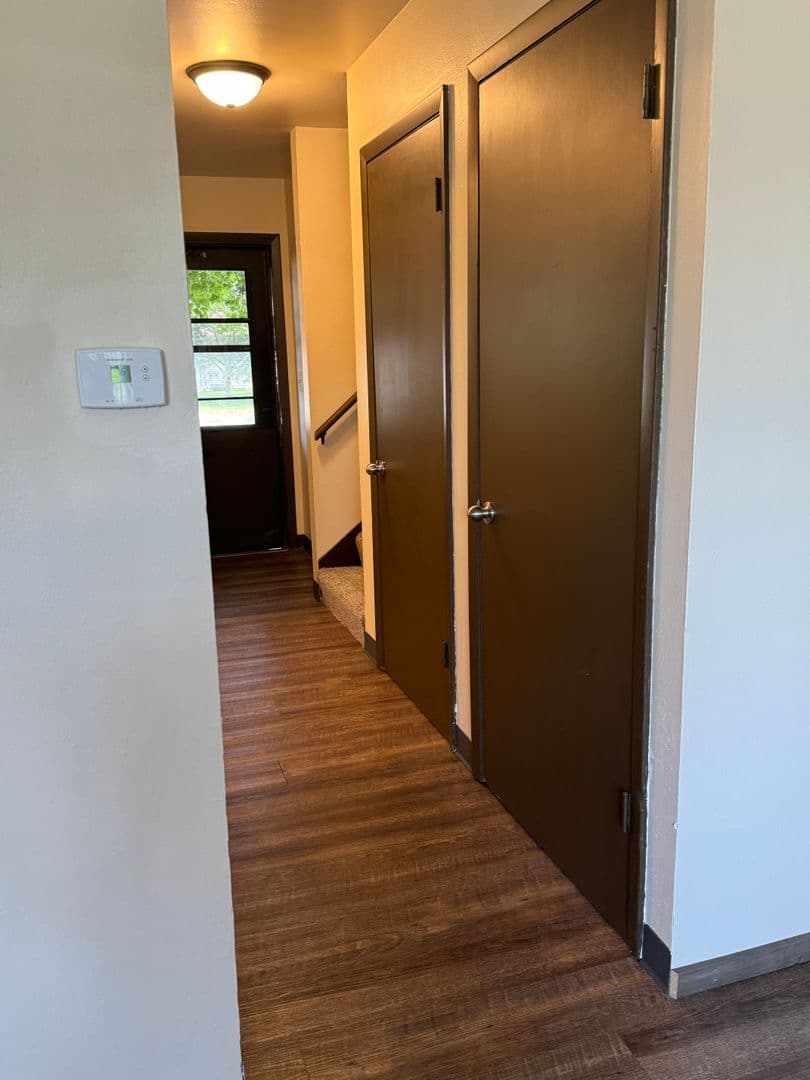 Oshkosh Apartment: 702 - 830 Stillwell Avenue