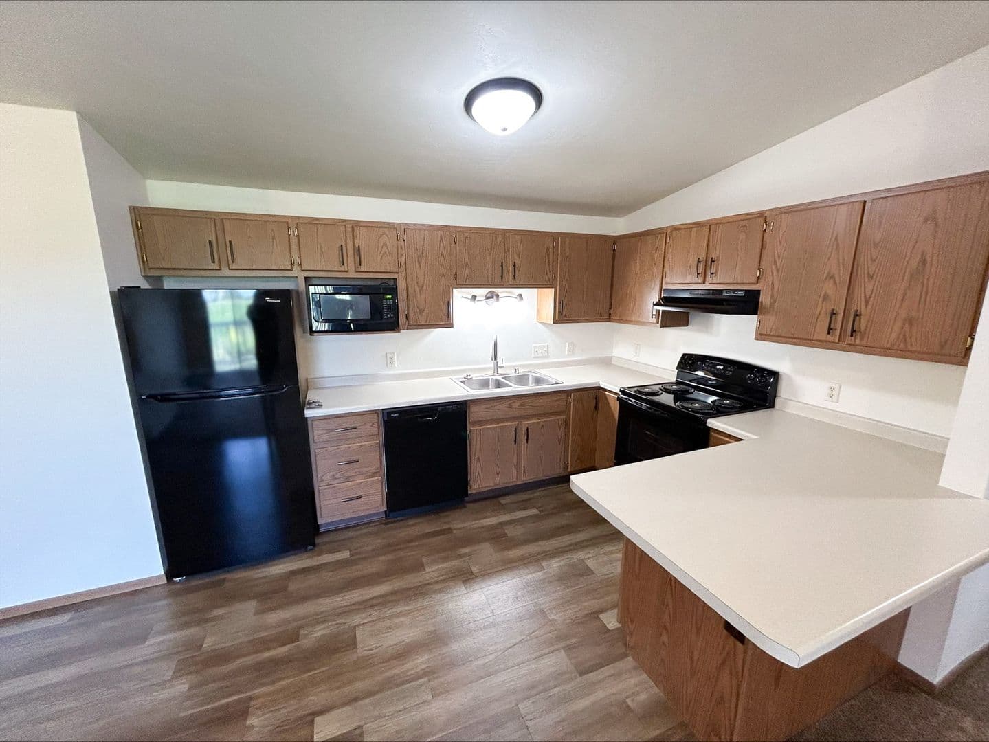 Clintonville Apartment: 100, 102, 104, 106 & 108 W. Campus Drive