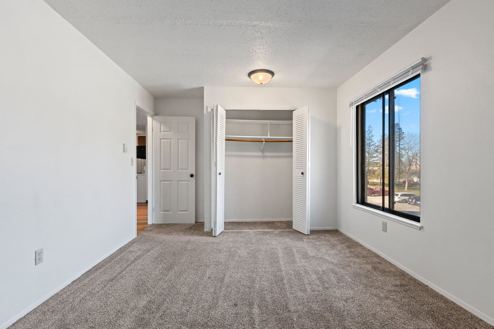 Manitowoc Apartment: 1701 - 1718 Cedar Grove Drive