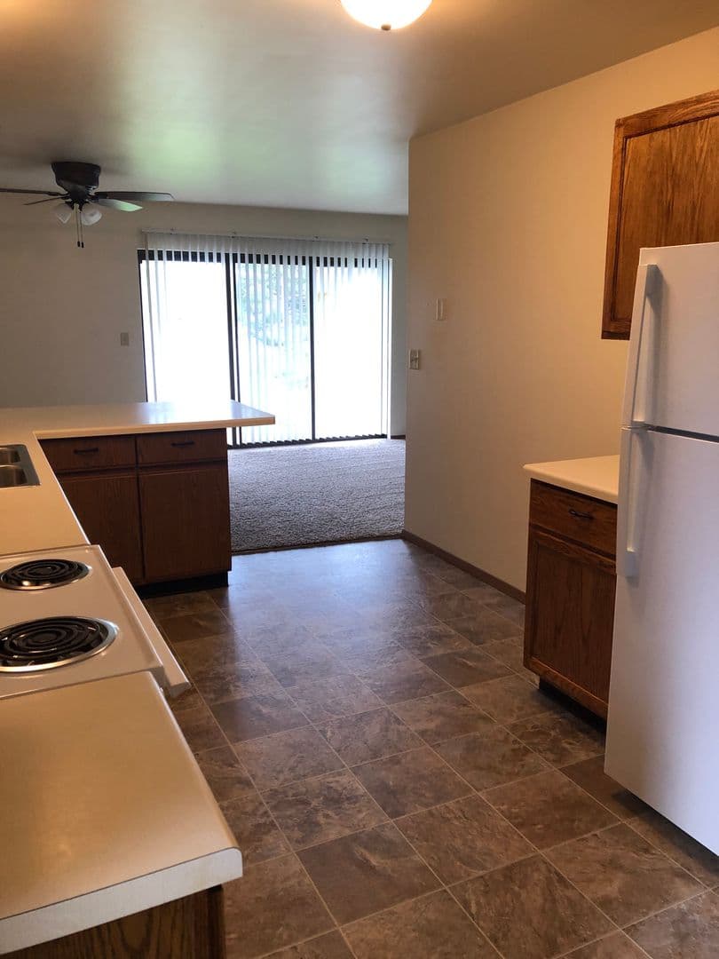 Stevens Point Apartment: 2640-2641 Bush Ct.