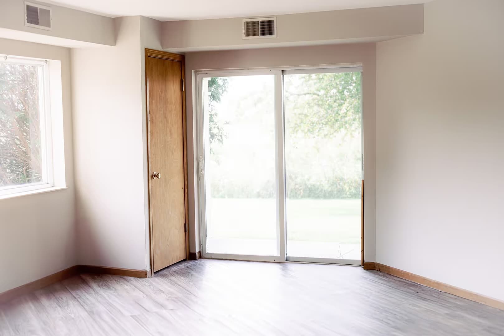 Sheboygan Apartment: 3849 Heather Valley Road