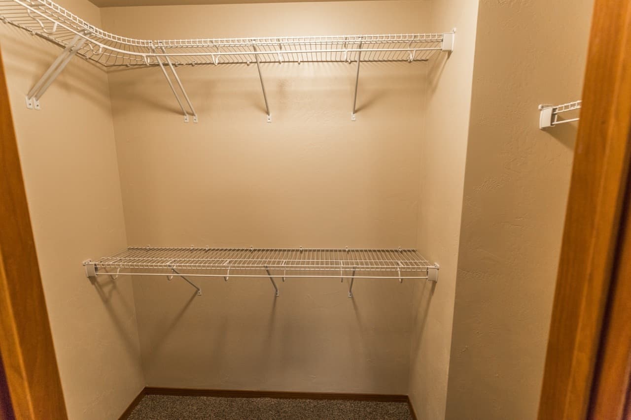 Beaver Dam Apartment: 1100 S. University Ave.