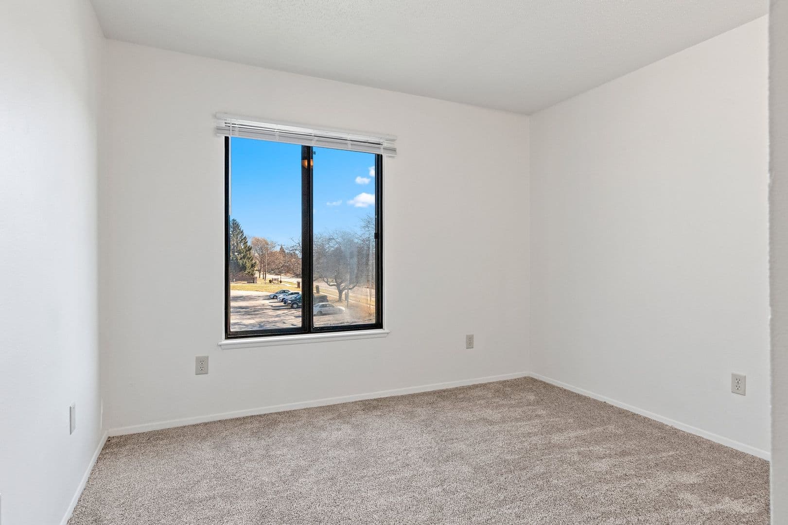 Manitowoc Apartment: 1701 - 1718 Cedar Grove Drive