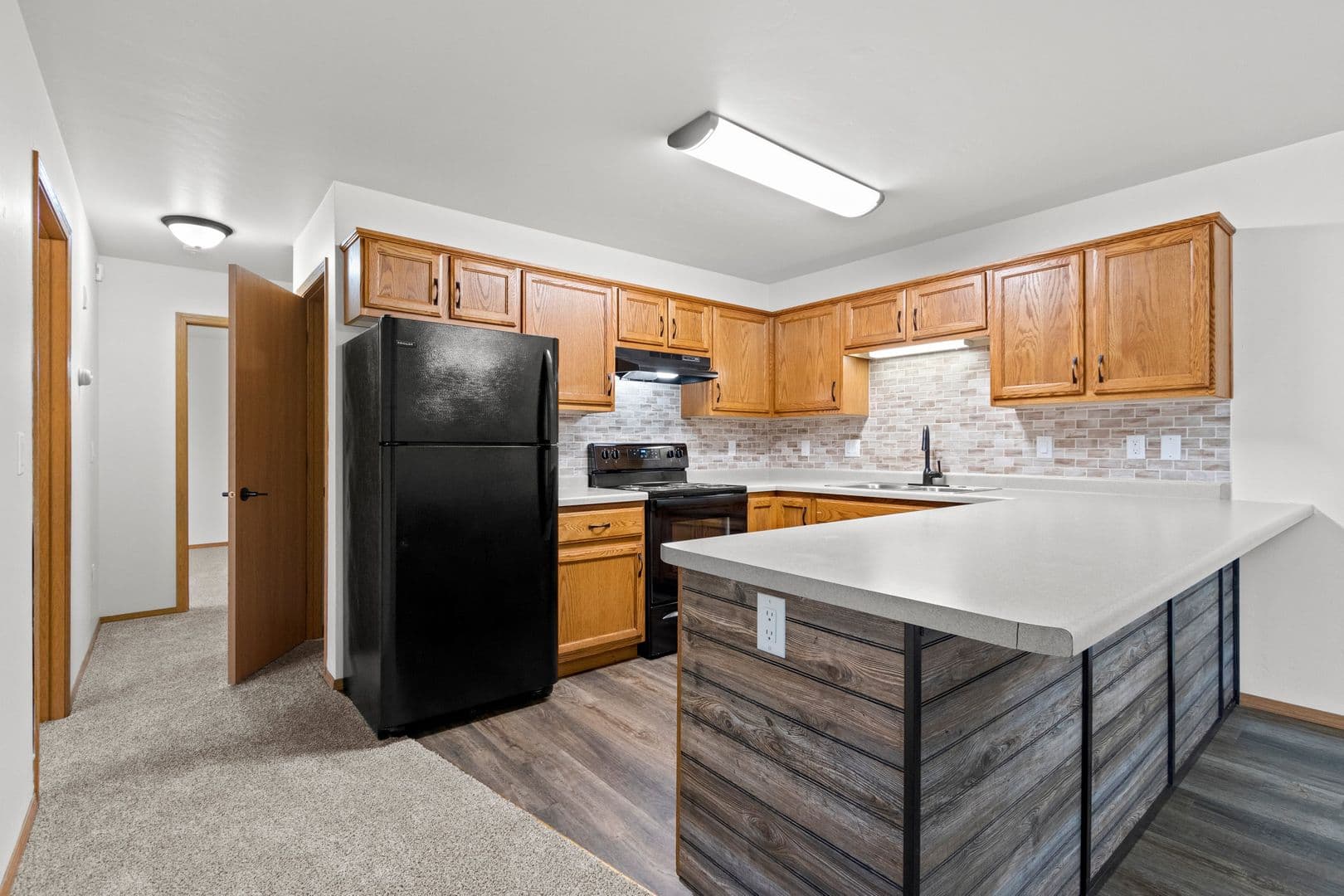 Green Bay Apartment: 1045   1081 Roland Lane