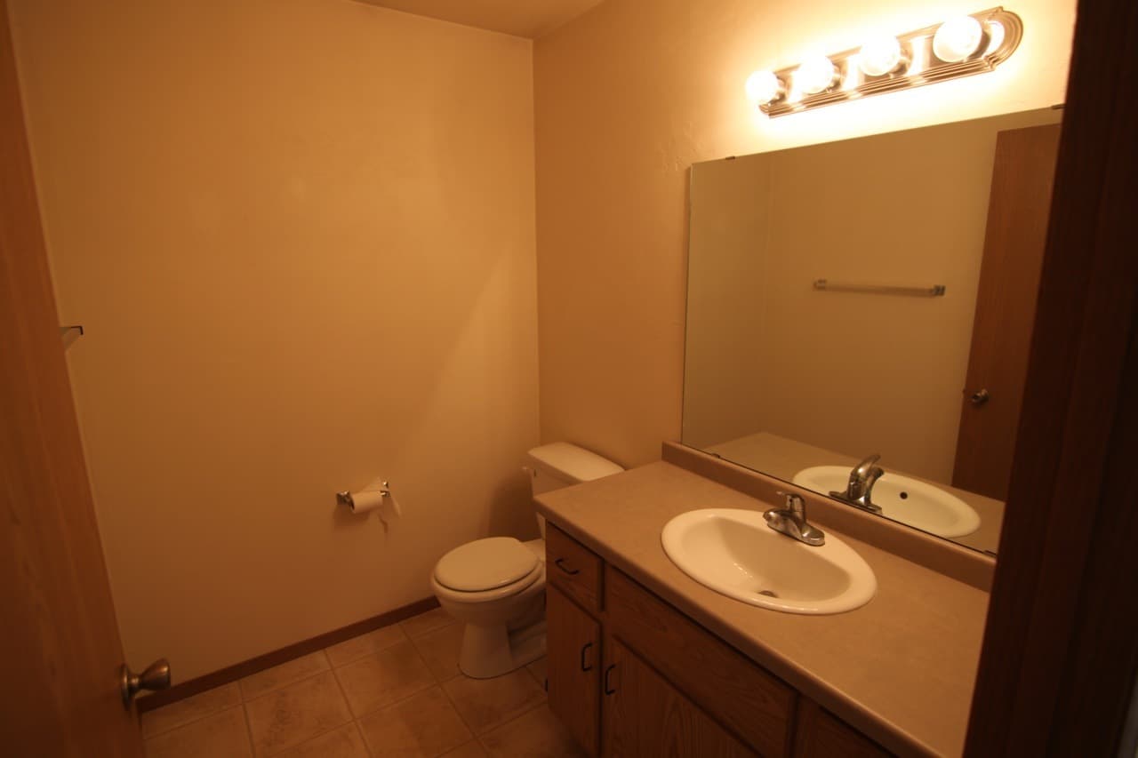 Waupaca Apartment: 1030   1060 Hwy QQ
