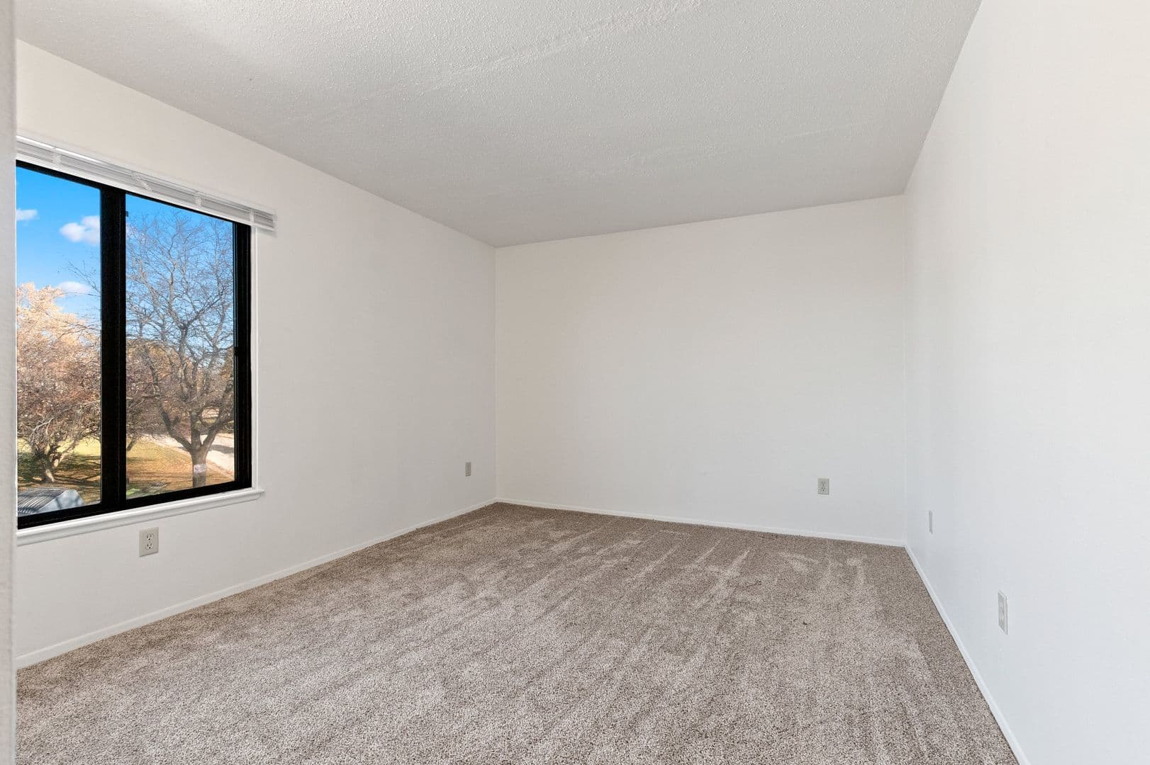 Manitowoc Apartment: 1701 - 1718 Cedar Grove Drive