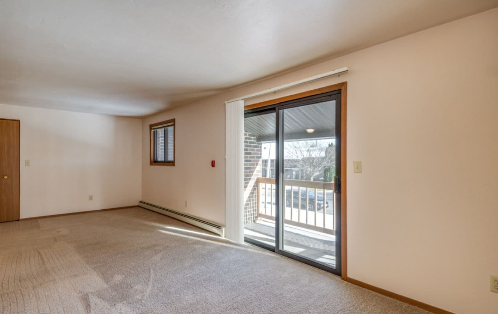 Pulaski Apartment: 495 Glenbrook Drive