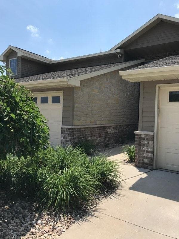 Appleton Apartment: 1275, 1319, 1327 & 1339 W. Beau Ryan Court