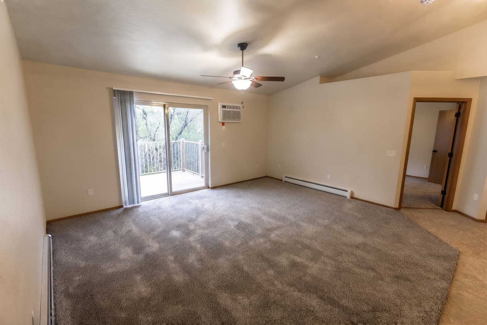 Beaver Dam Apartment: 1100 S. University Ave.