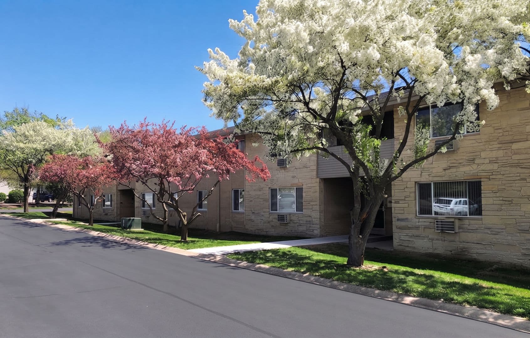 Hales Corners Apartment: 10135   10163 W. Forest Home Ave.