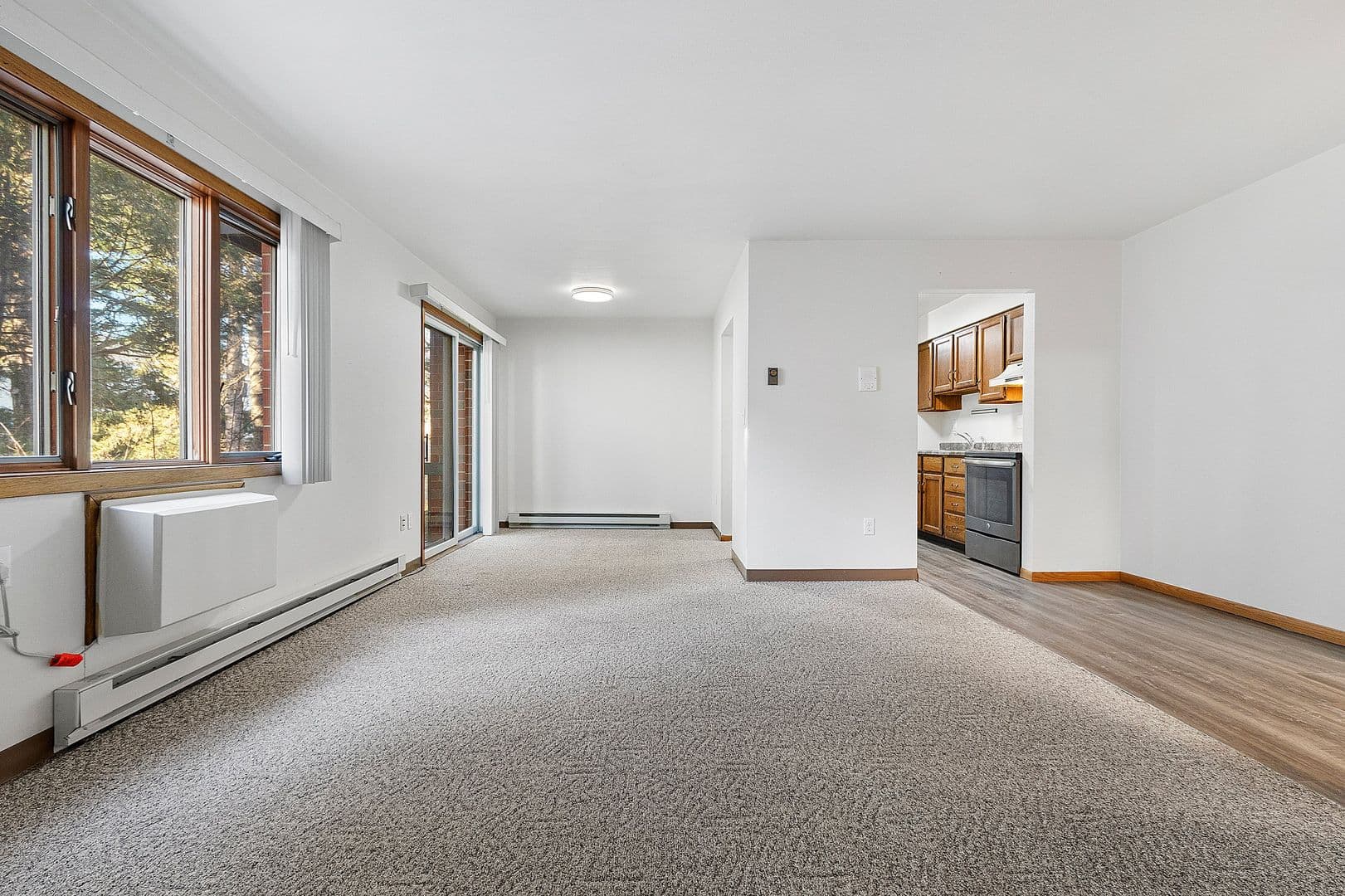 Marinette Apartment: 1105 Cheri Blvd.