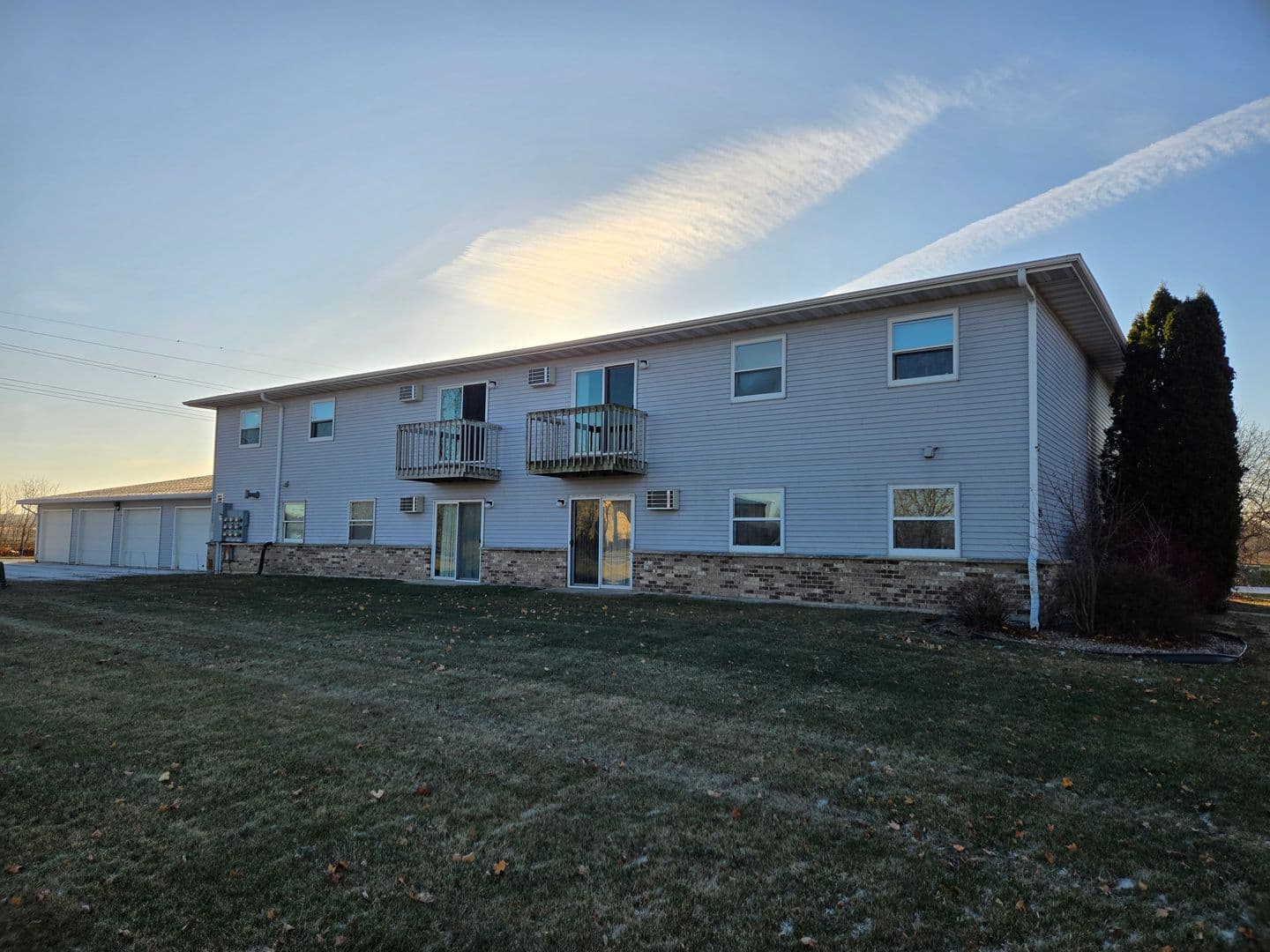 Fond du Lac Apartment: 75 - 123 Rubina Lane