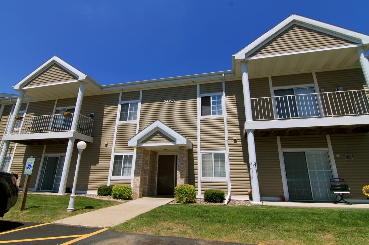 Fond du Lac Apartment: 639, 645, 745 & 761 W. Scott 540-44 Van Dyne Rd.