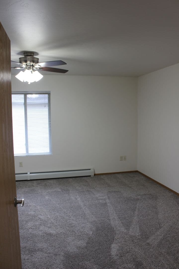 Kaukauna Apartment: 2220 - 2258 Gentry Drive