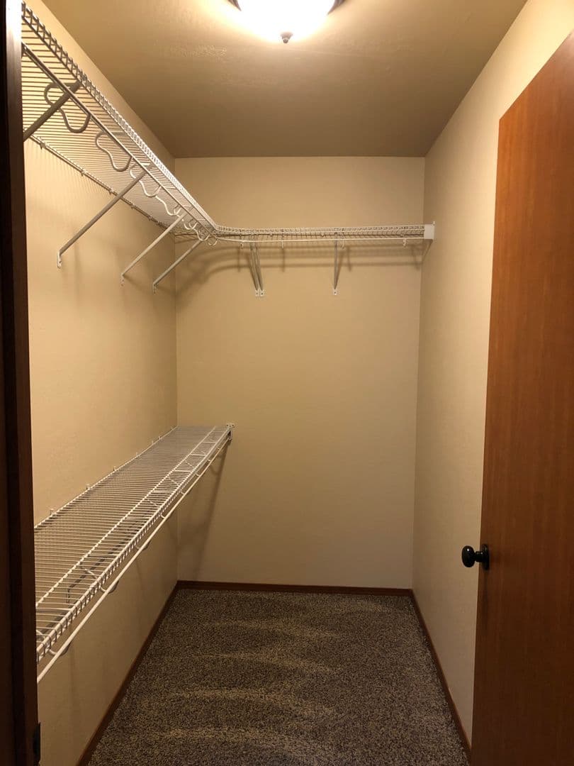 Beaver Dam Apartment: 1100 S. University Ave.