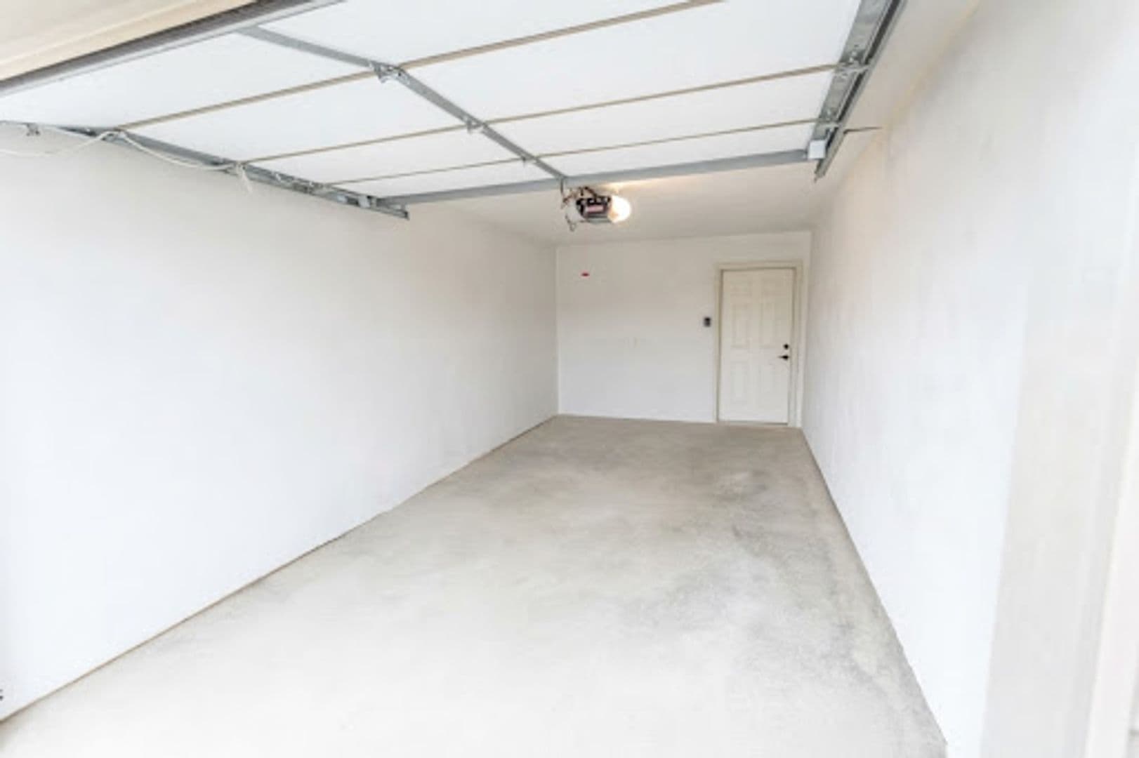Beaver Dam Apartment: 1100 S. University Ave.