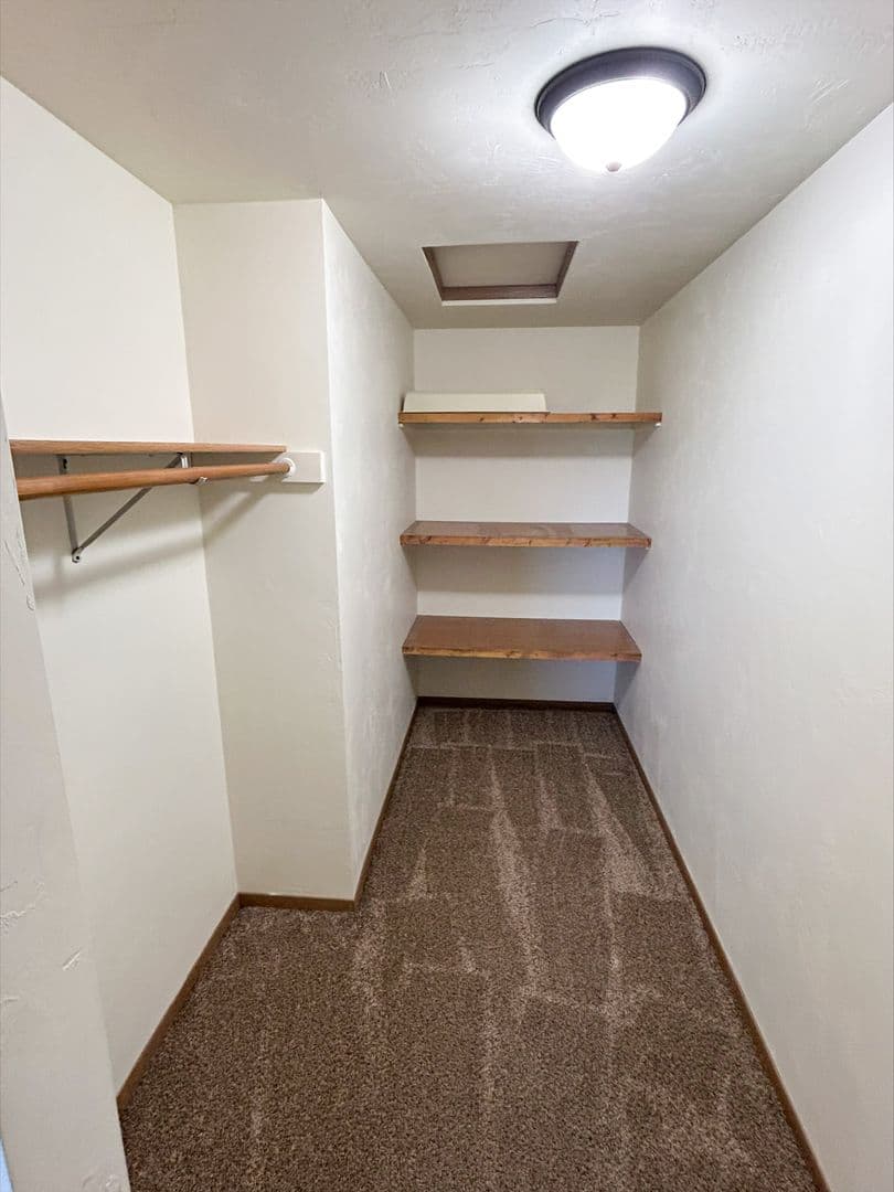 Clintonville Apartment: 100, 102, 104, 106 & 108 W. Campus Drive
